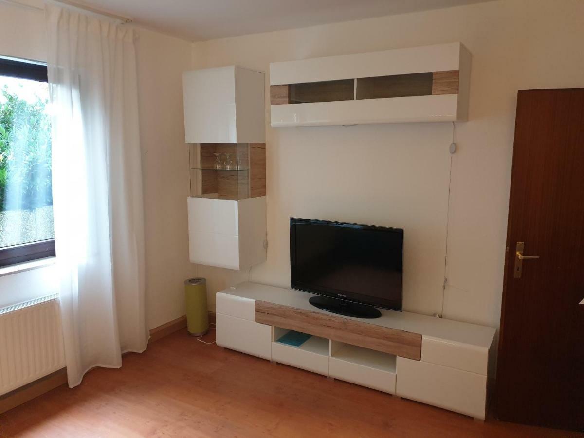 Andinas Ferienwohnung In Ruhiger Lage Direkt Am Wald 维尔恩斯多夫 外观 照片